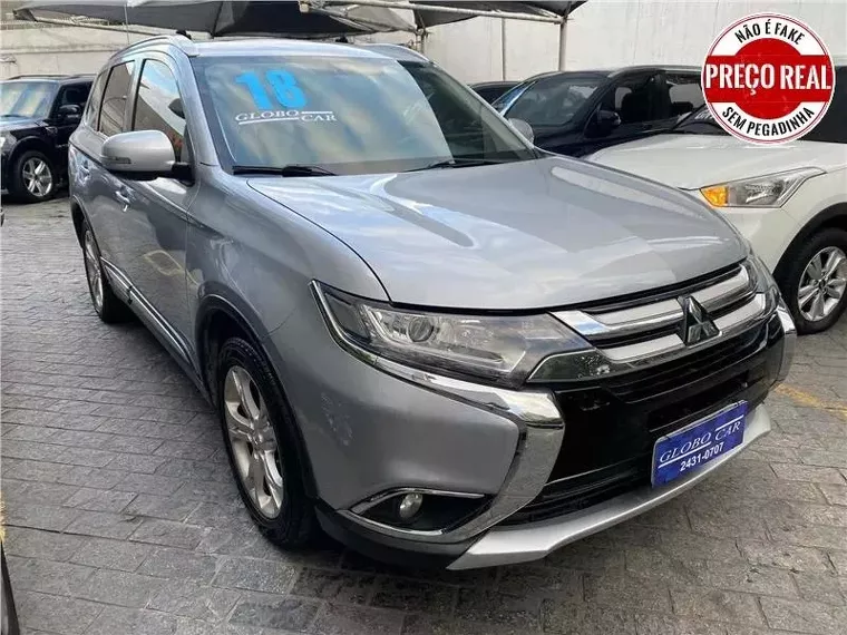 Mitsubishi Outlander Prata 1