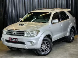 Toyota Hilux SW4