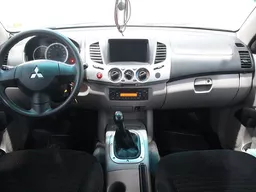 Mitsubishi L200 Triton