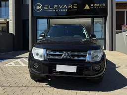 Mitsubishi Pajero Full