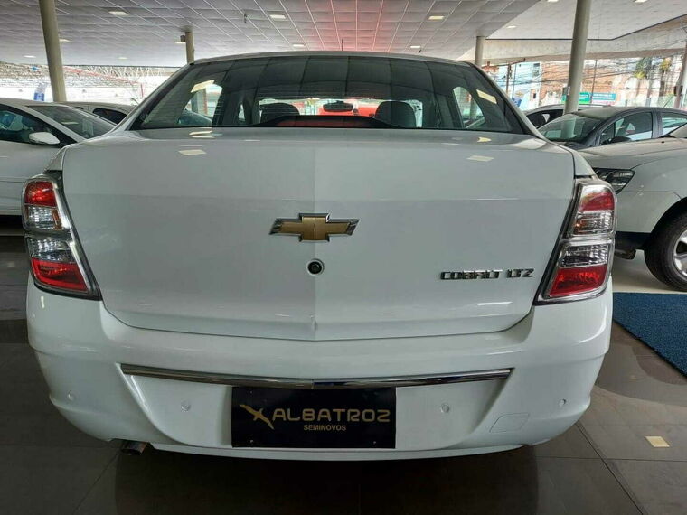 Chevrolet Cobalt Branco 6