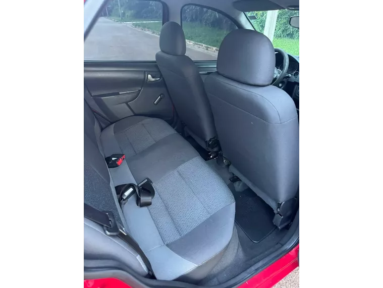 Chevrolet Celta Vermelho 7