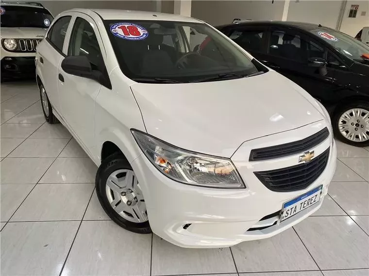 Chevrolet Onix Branco 10