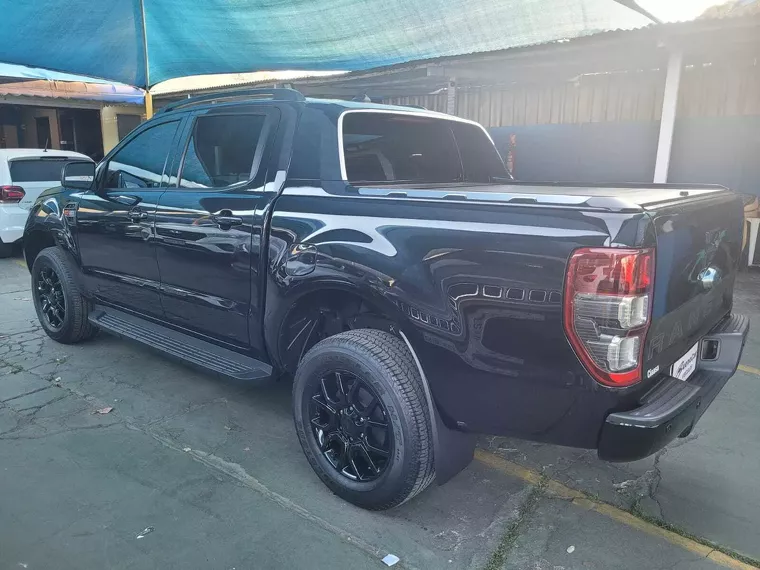 Ford Ranger Preto 15