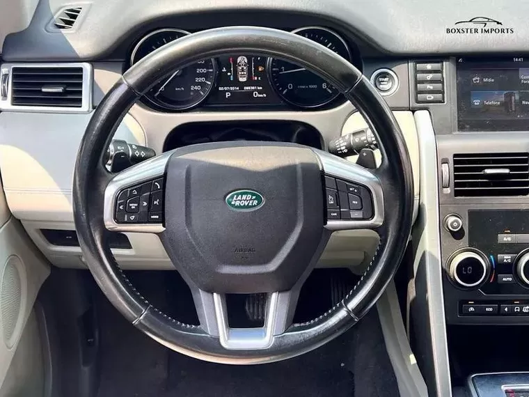 Land Rover Discovery Sport Preto 11