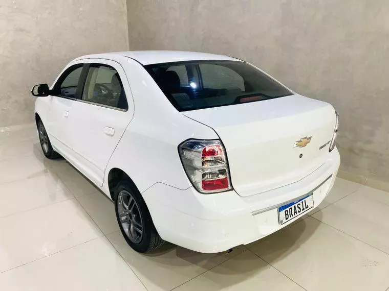 Chevrolet Cobalt Branco 2