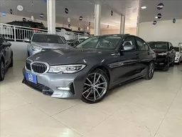 320i