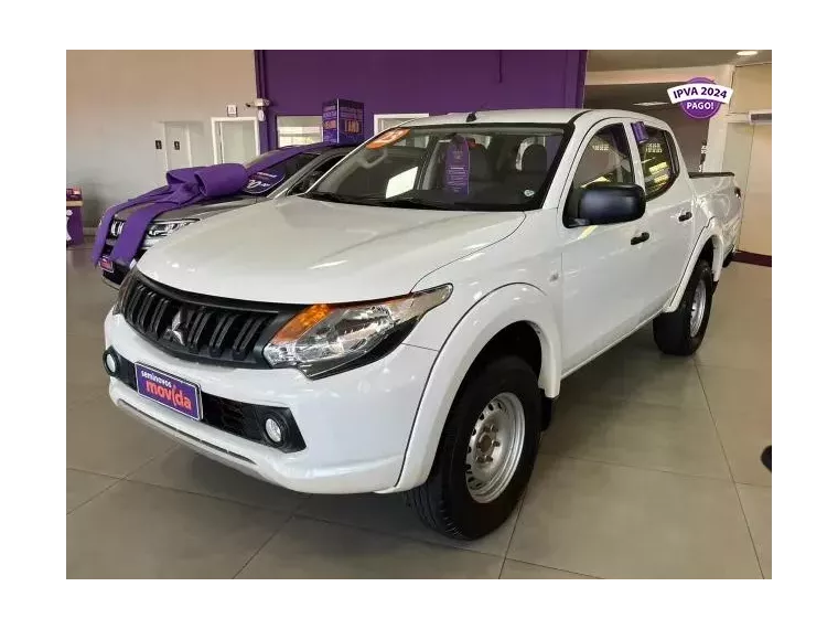 Mitsubishi L200 Branco 5