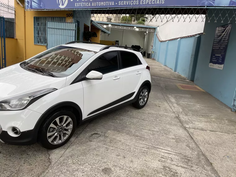 Hyundai HB20X Branco 4