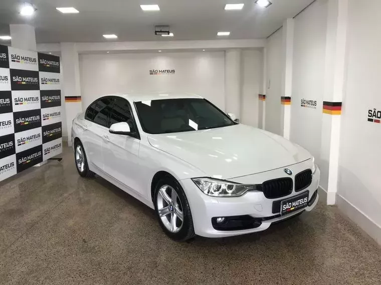 BMW 320i Branco 1