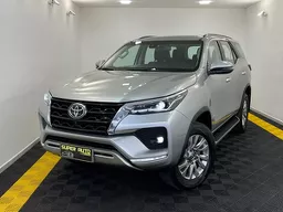 Toyota Hilux SW4