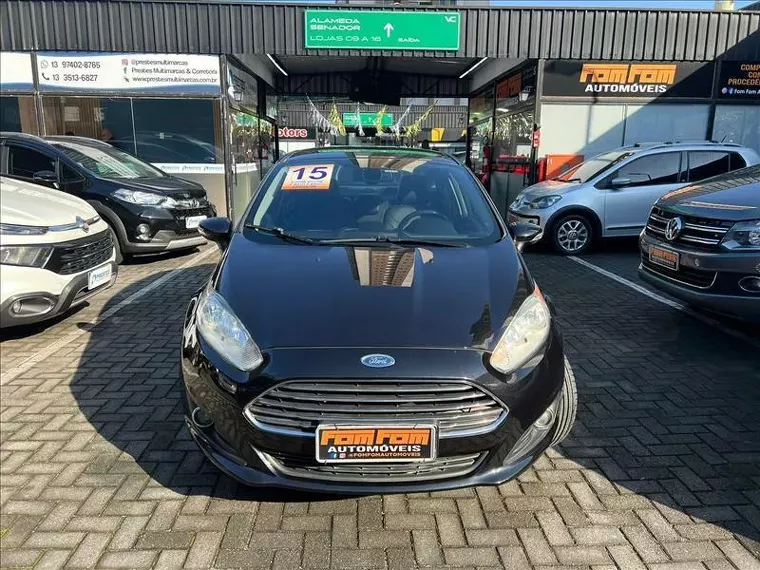 Ford Fiesta Preto 2