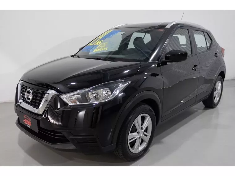 Nissan Kicks Preto 2