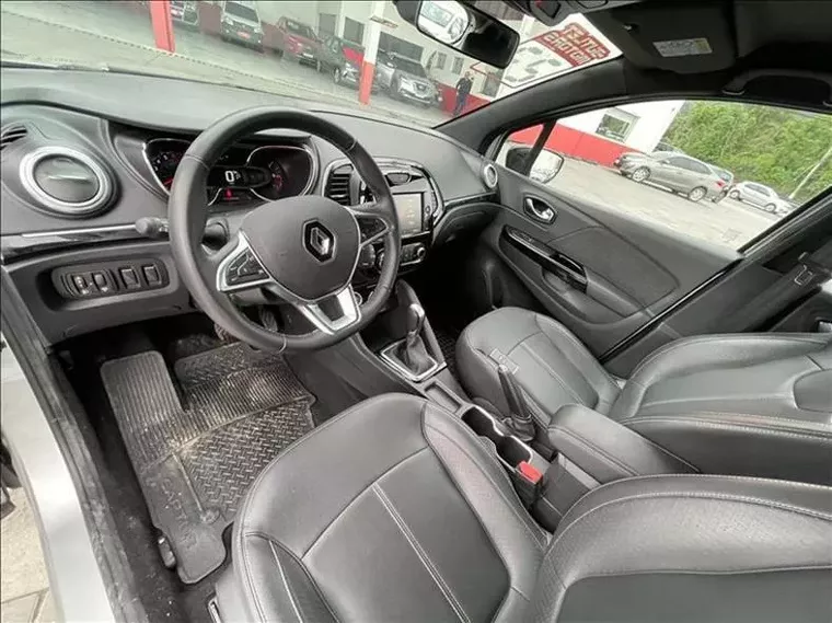 Renault Captur Prata 2