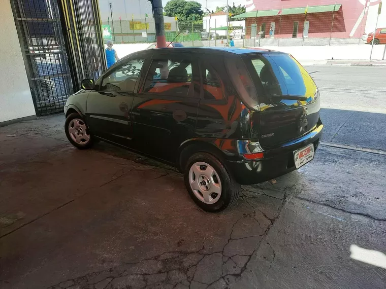 Chevrolet Corsa Preto 7