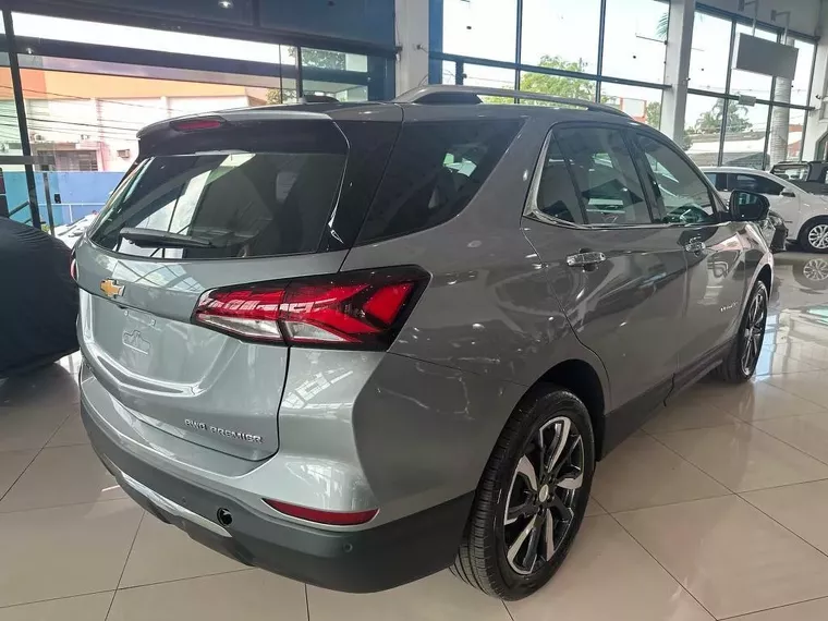 Chevrolet Equinox Prata 1