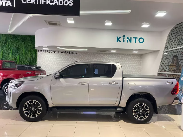 Toyota Hilux Prata 8