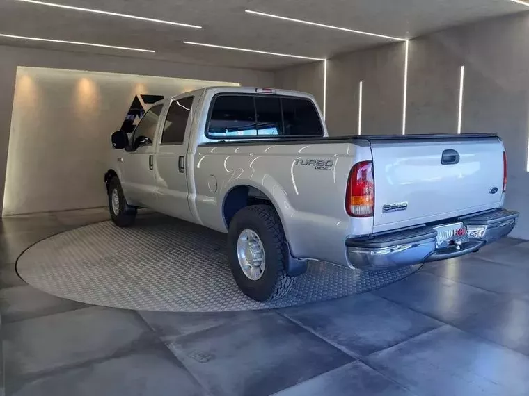 Ford F-250 Prata 5