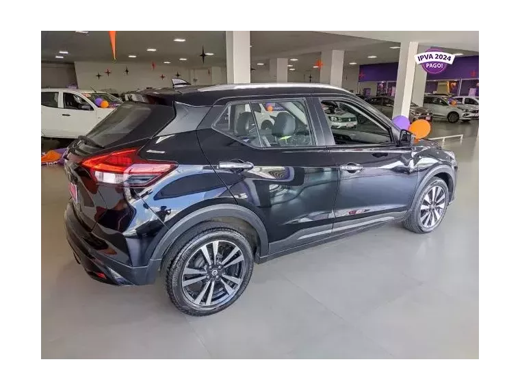 Nissan Kicks Preto 3