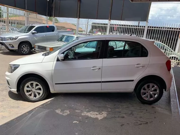 Volkswagen Gol Branco 13