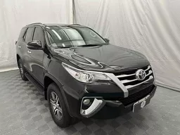 Toyota Hilux SW4