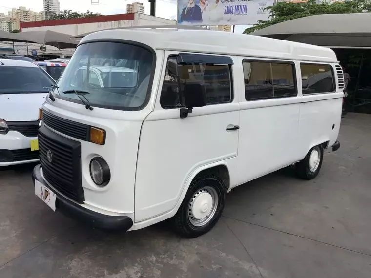 Volkswagen Kombi Branco 14