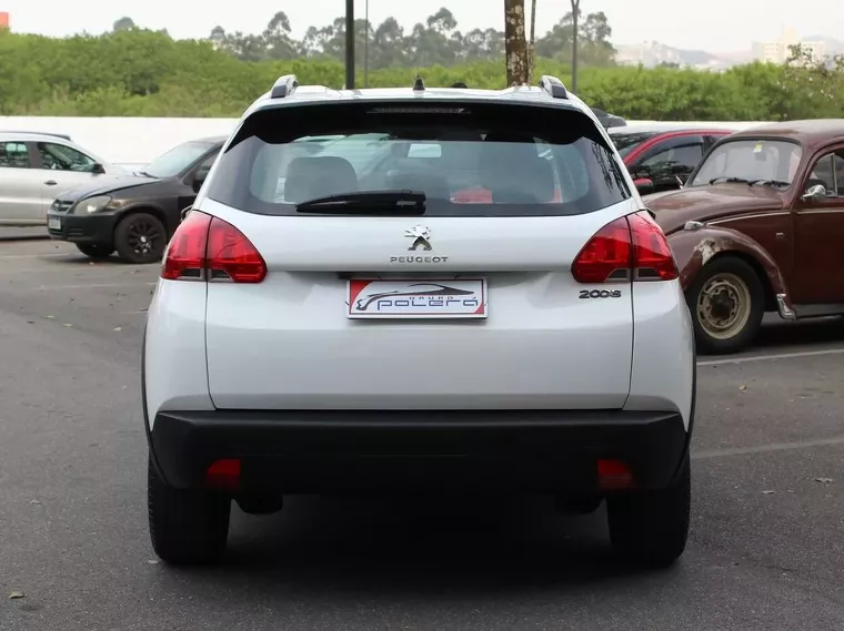 Peugeot 2008 Branco 3