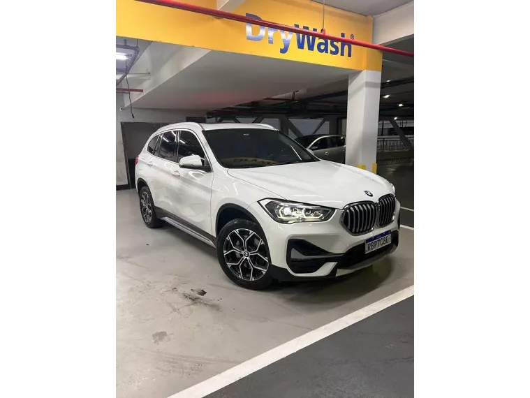 BMW X1 Branco 22