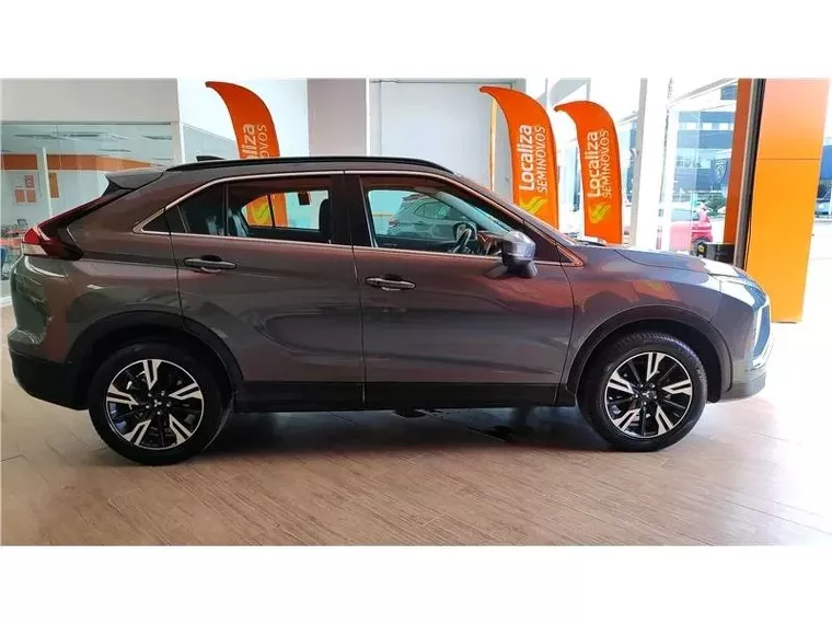 Mitsubishi Eclipse Cross Cinza 5