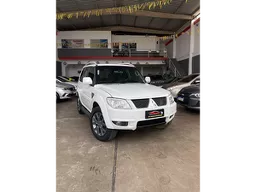 Mitsubishi Pajero TR4