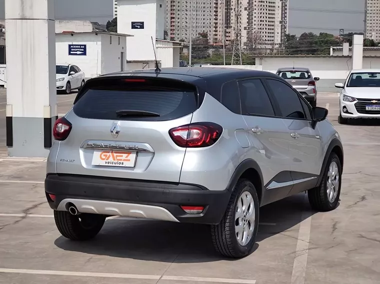 Renault Captur Prata 5