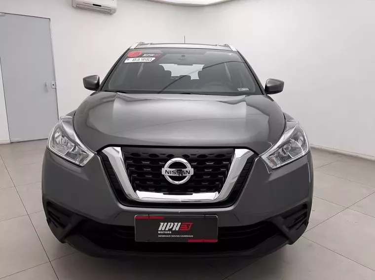 Nissan Kicks Cinza 17