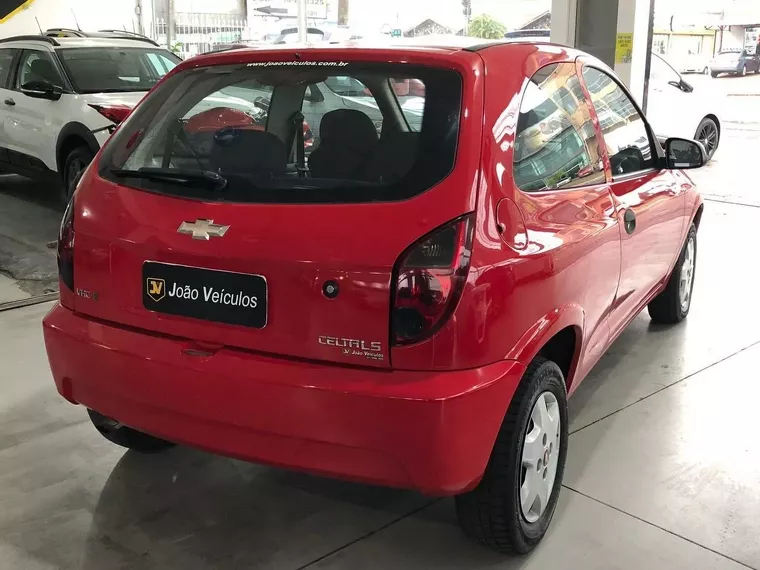 Chevrolet Celta Vermelho 11