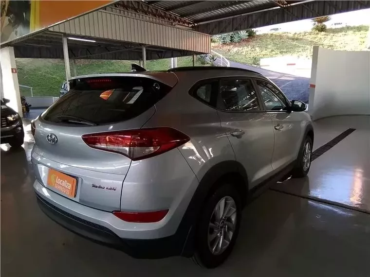 Hyundai Tucson Prata 9