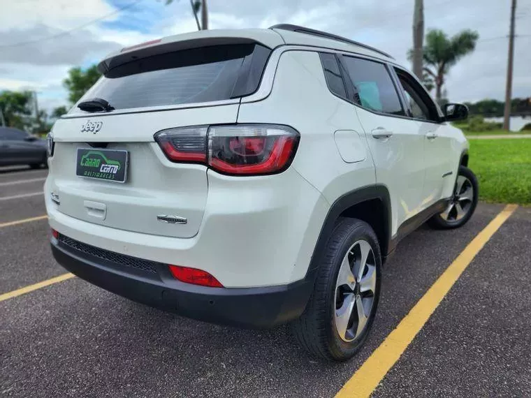 Jeep Compass Branco 17