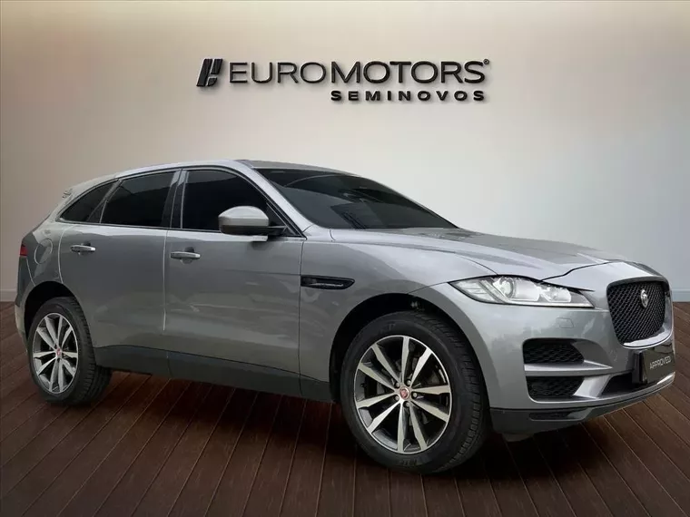 Jaguar F-pace Cinza 15