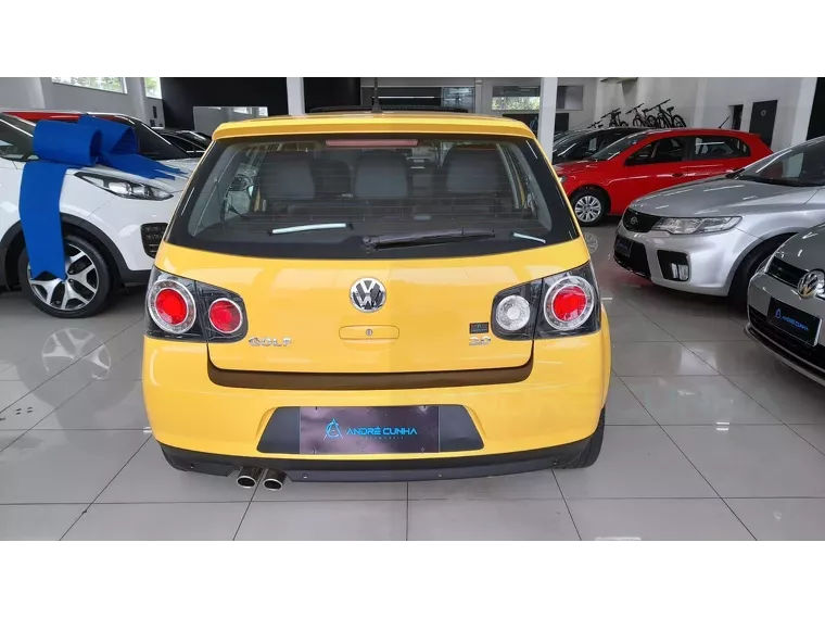 Volkswagen Golf Amarelo 16