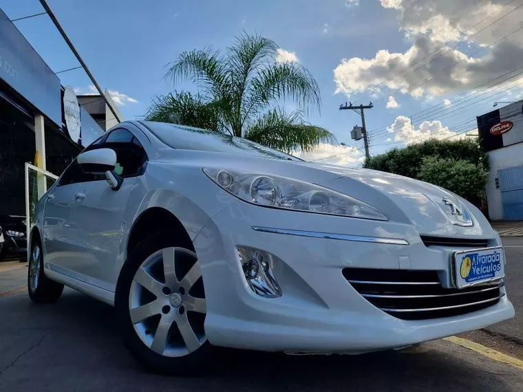 Peugeot 408 Branco 5