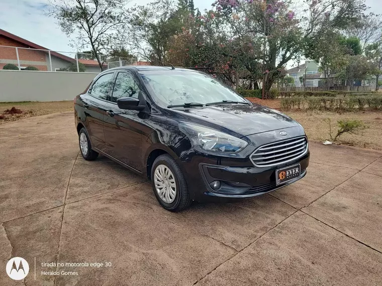 Ford KA Preto 3