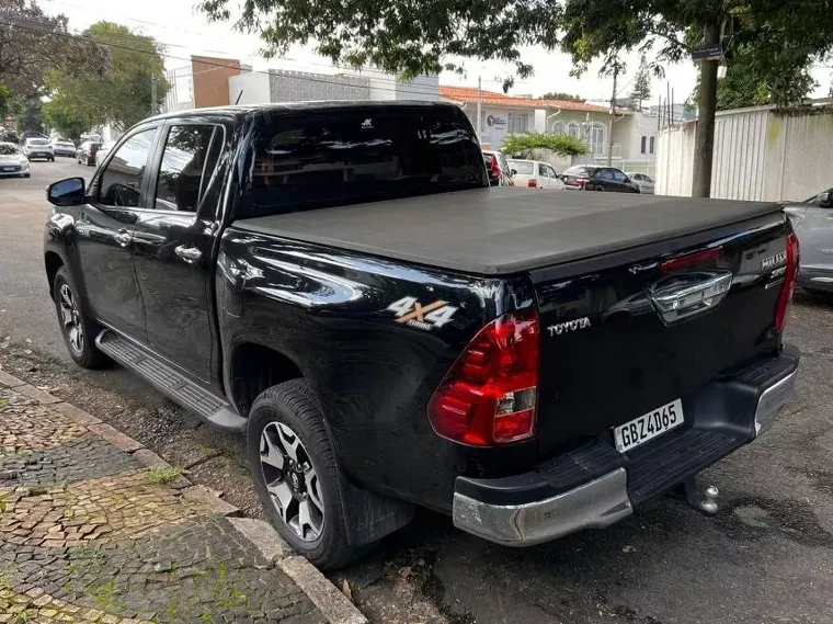 Toyota Hilux Preto 4