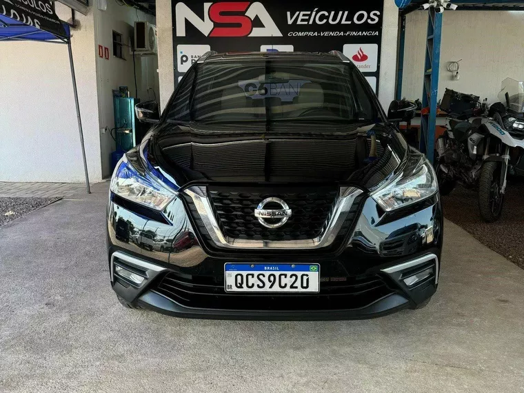 Nissan Kicks Preto 2