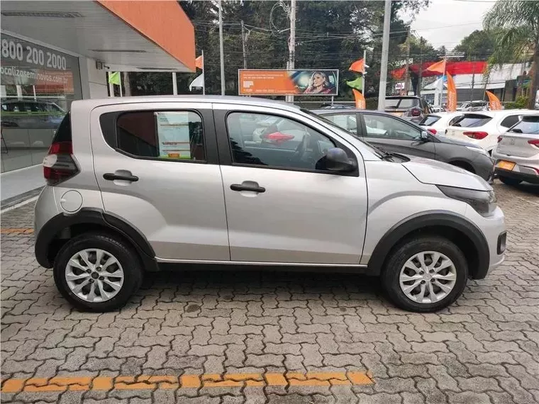 Fiat Mobi Prata 9