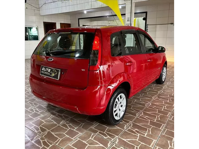 Ford Fiesta Vermelho 6