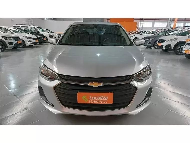 Chevrolet Onix Prata 10