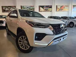 Toyota Hilux SW4