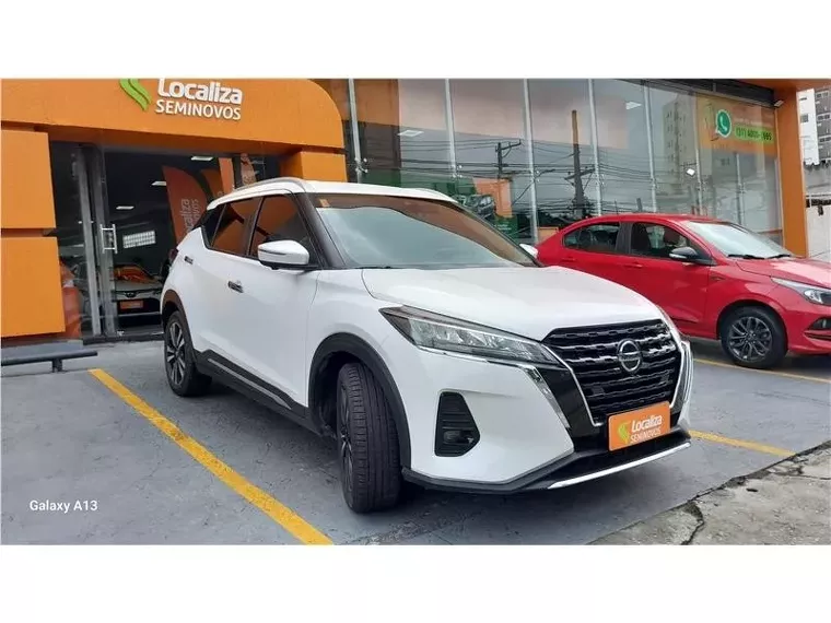 Nissan Kicks Branco 4