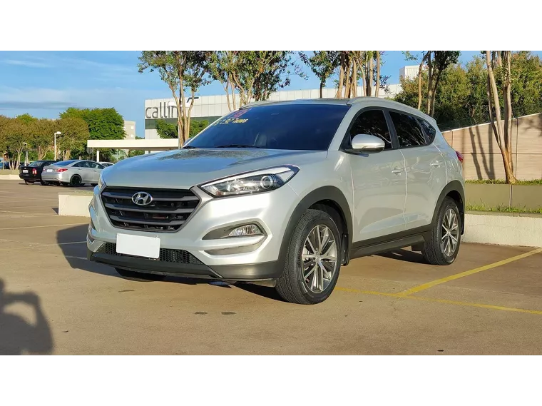 Hyundai Tucson Prata 2