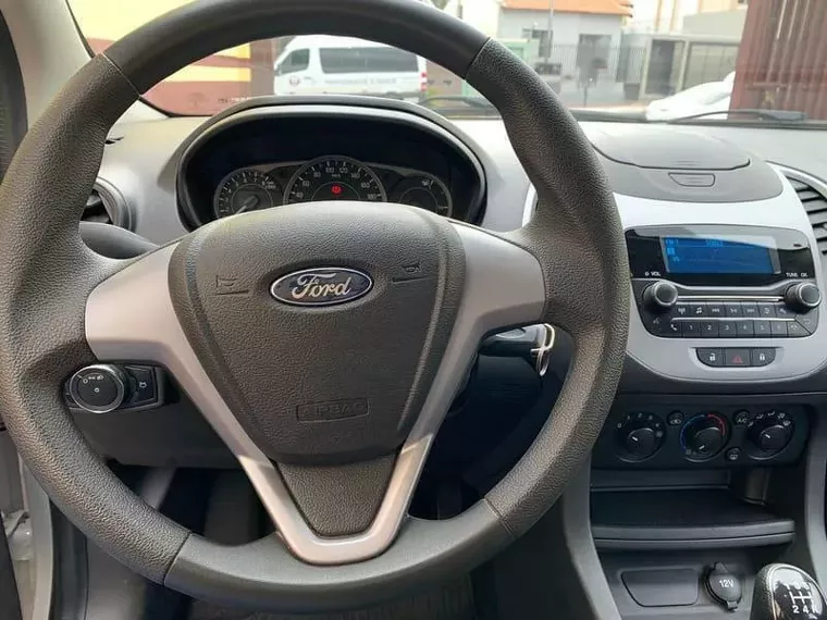 Ford KA Branco 3