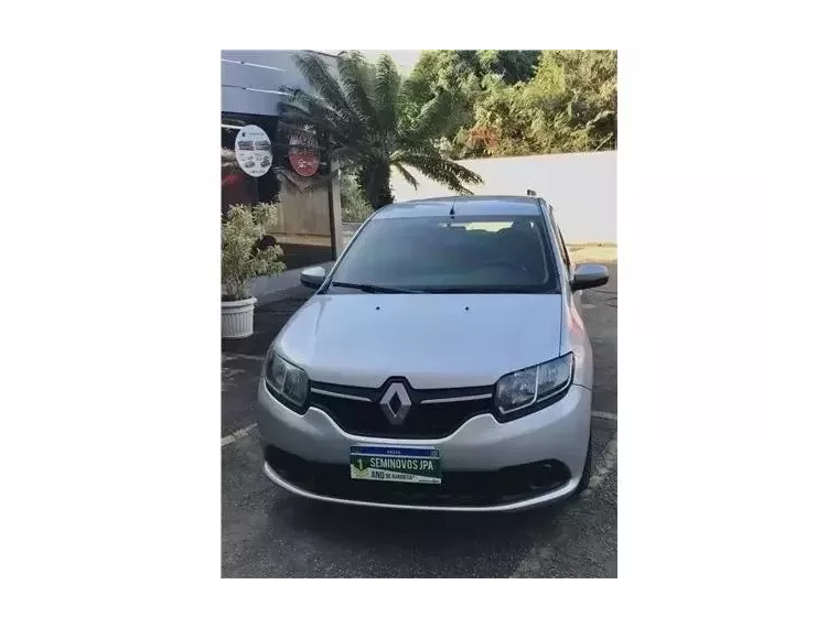 Renault Sandero Prata 2