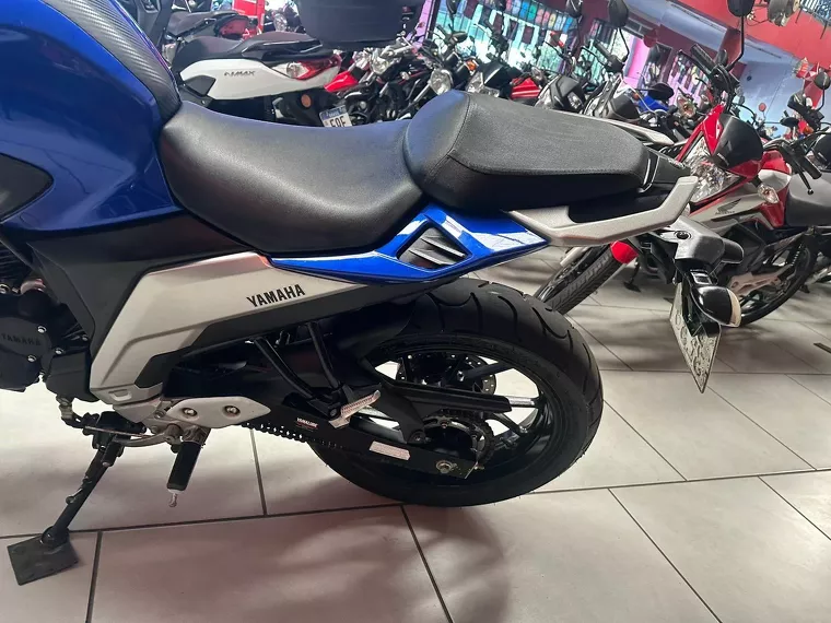 Yamaha Fazer 250 Azul 12